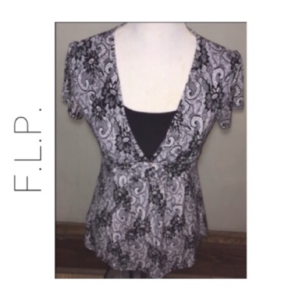 F.L.P. Black & white floral short sleeve